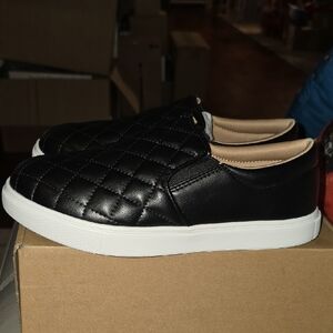 Elegant Black Quilted Slip-On Loafers